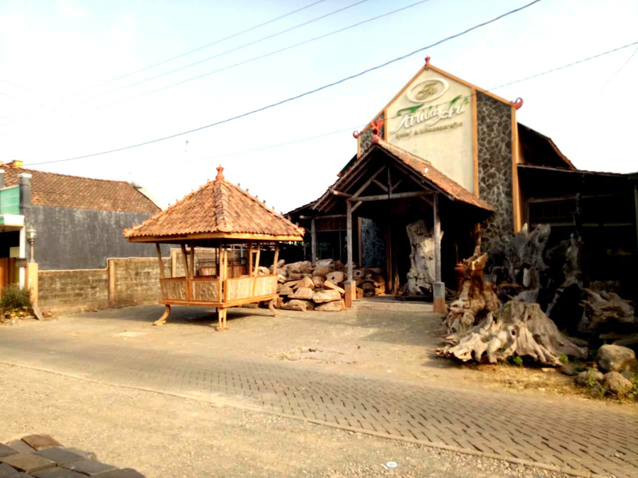 Jual Unit Usaha Showroom dan Workshop untuk Furniture Kayu Jati di Mulyo Harjo Jepara