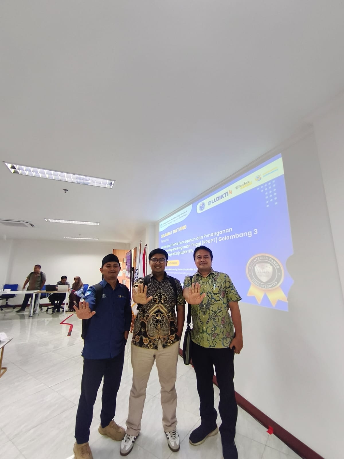 kampus di cileungsi